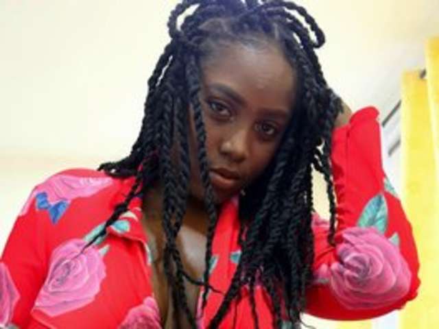 go to chat with eimyross