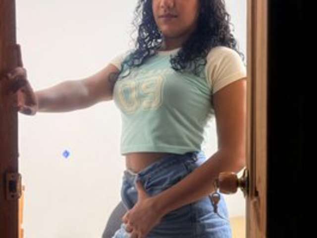 go to chat with emily-russell