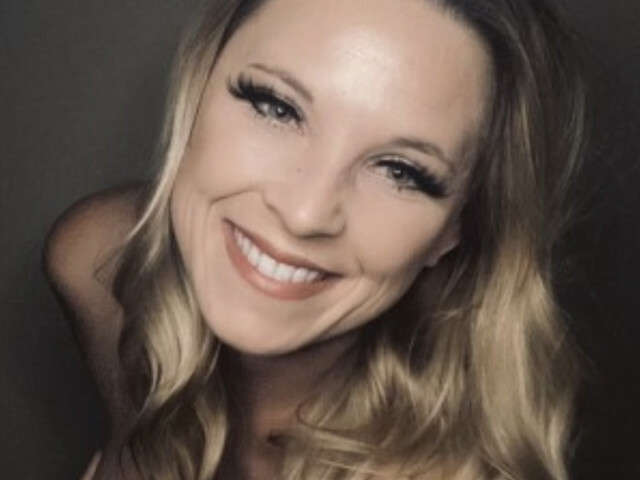 go to chat with emily0715