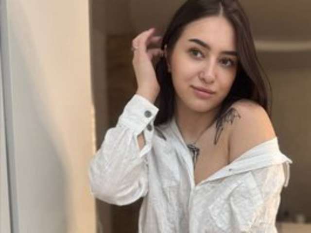 go to chat with emilymuww