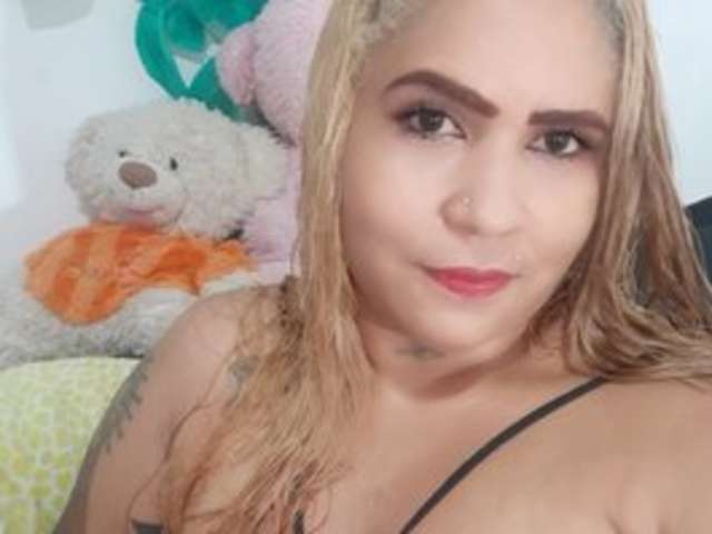 go to chat with esmeraldastrong