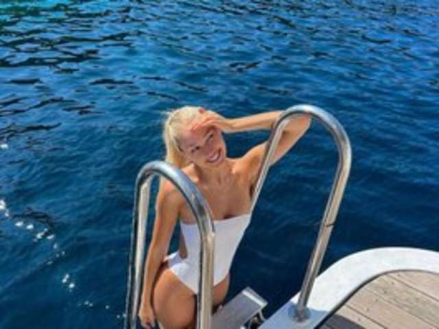 go to chat with eva-gold