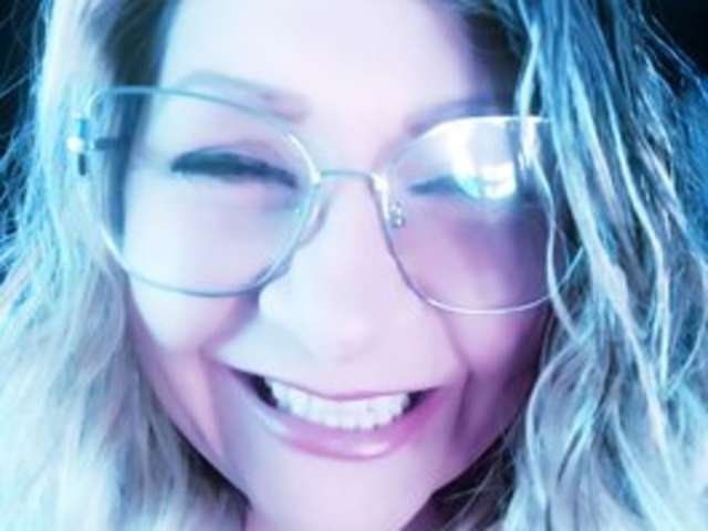 go to chat with evasaenz21