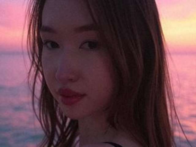 go to chat with exoticlia