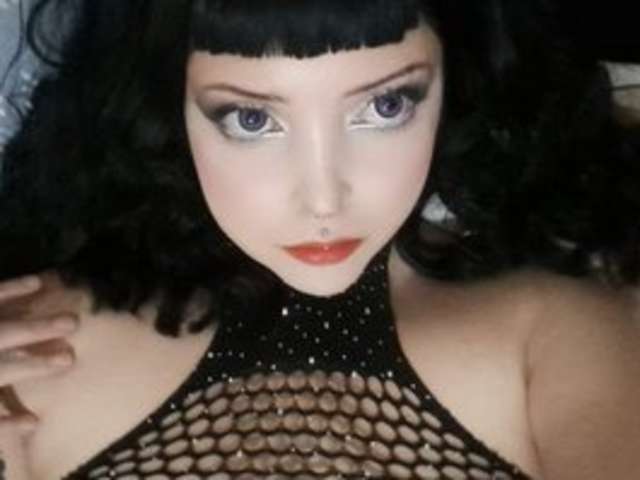 go to chat with exxxoticat