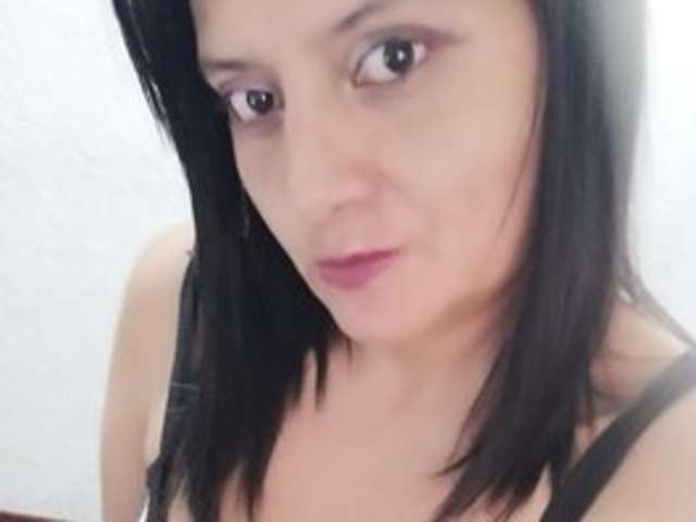 FIERYWOMAN amateur webcam photo