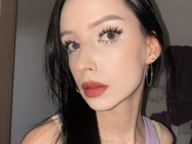 go to chat with flora-babe