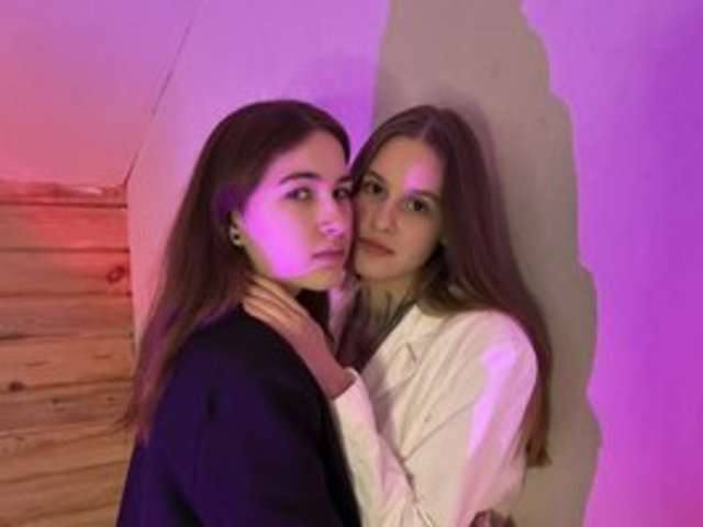 go to chat with ghostgirls