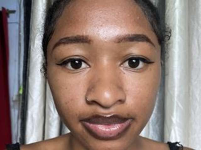 go to chat with honey32