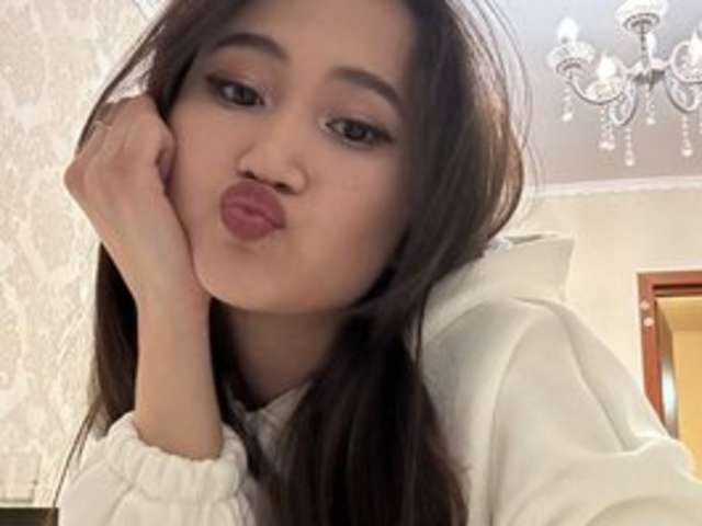 go to chat with hotascarry