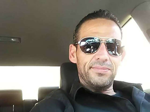 go to chat with hothole1