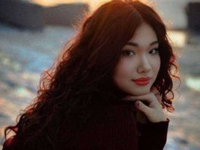 go to chat with hwarin