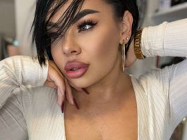 go to chat with iamLila