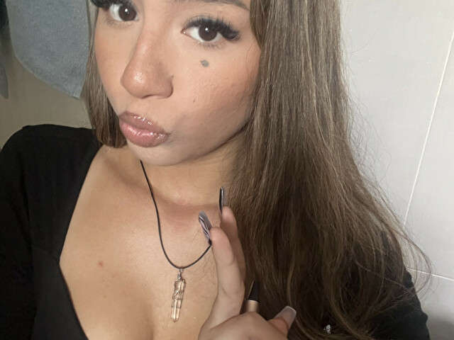 go to chat with ilyluna