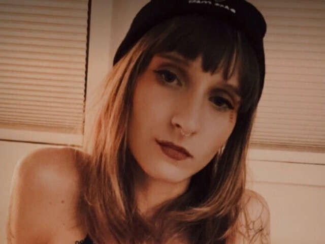 go to chat with ivyyrose