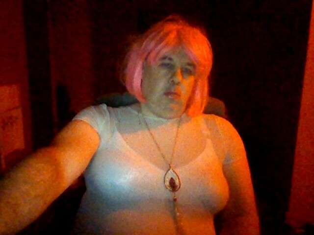 go to chat with janinestarr