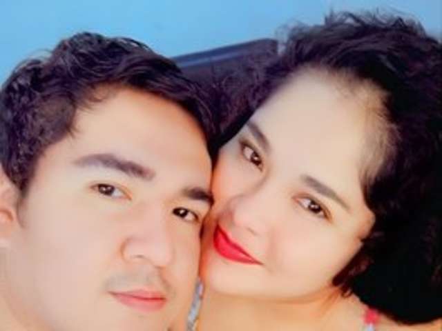 go to chat with jsexycouple17