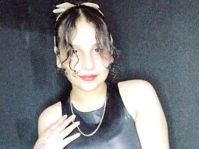 JULIETAAKANE amateur webcam photo