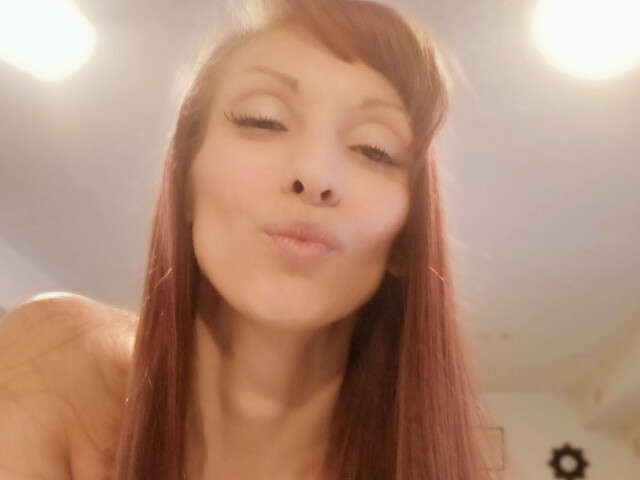 go to chat with kandeekumz