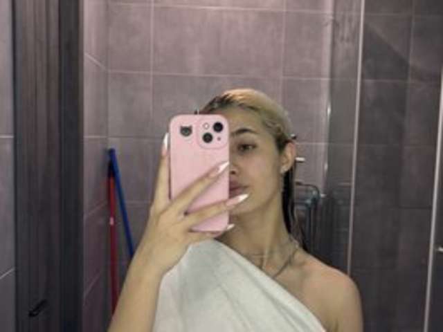 go to chat with karinka-hot007