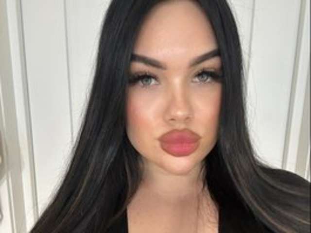go to chat with katerine-Monroe