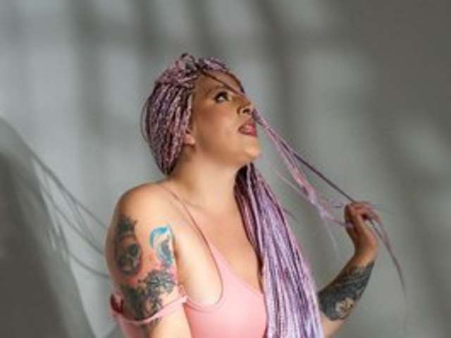 go to chat with katrinadirtyx