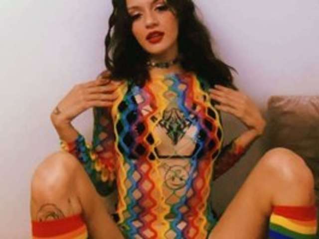 go to chat with katt-black