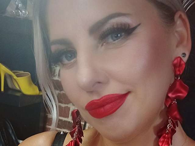 go to chat with katyefetish