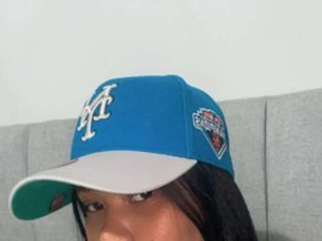 go to chat with keilyn-sales