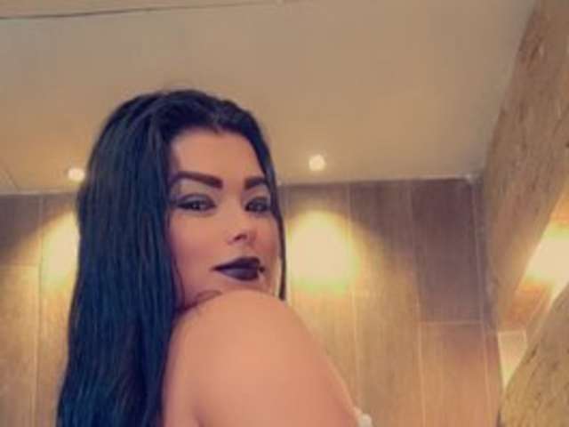 go to chat with kellybents1