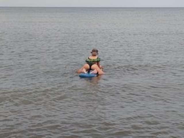 go to chat with kellysurfing