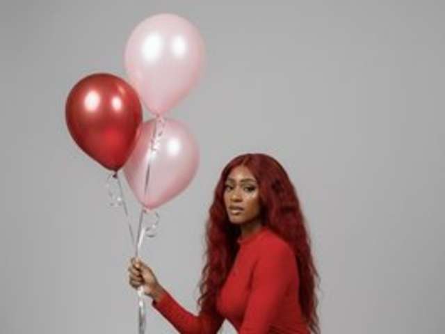 go to chat with kiaramoons