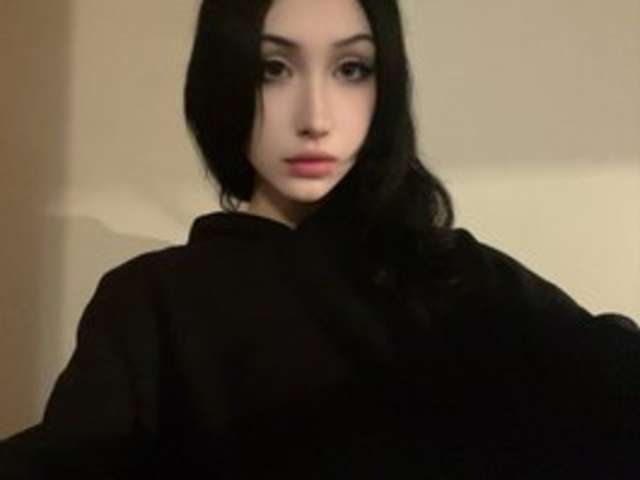 go to chat with kira-after-dark