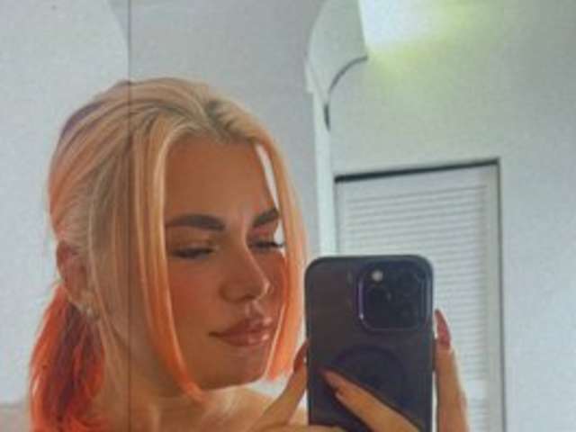 go to chat with lada-love