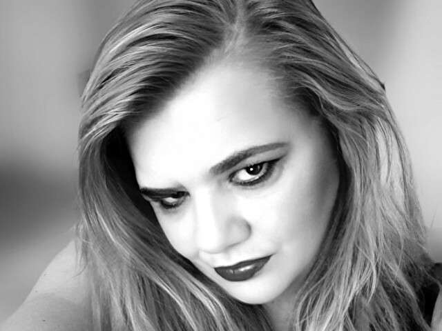 go to chat with ladymoon