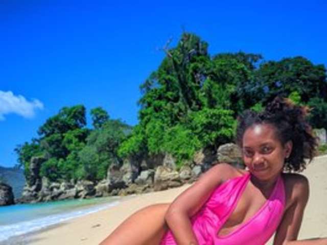 go to chat with laetitianah