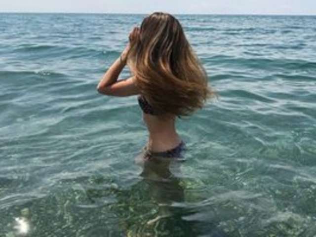 go to chat with lesyawhite