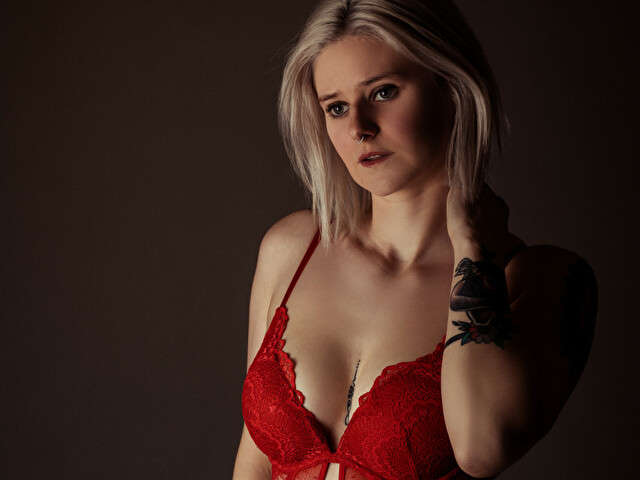 go to chat with lillysroom