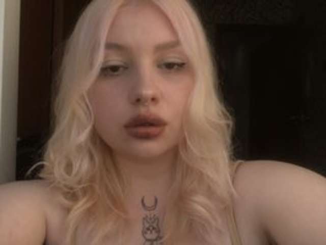 go to chat with lirikaaa