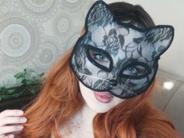 go to chat with lisakitsu-