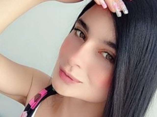 go to chat with littleemma-777