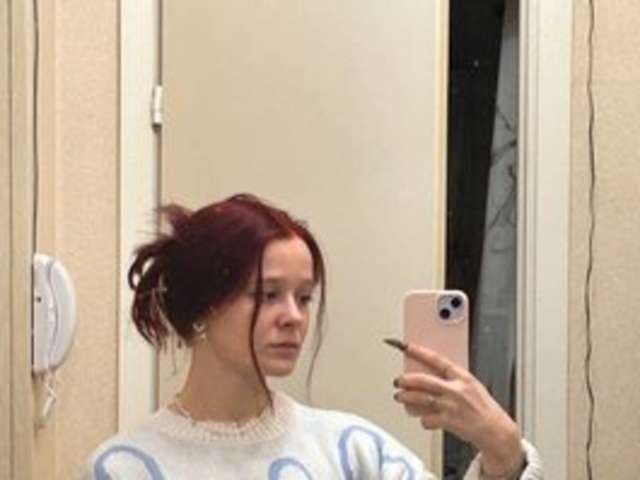 go to chat with lolabunny