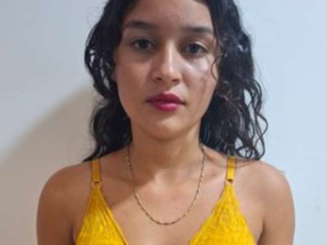 go to chat with luna-saenz1