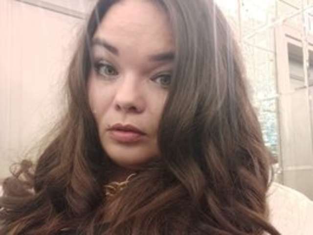 go to chat with madam-kro
