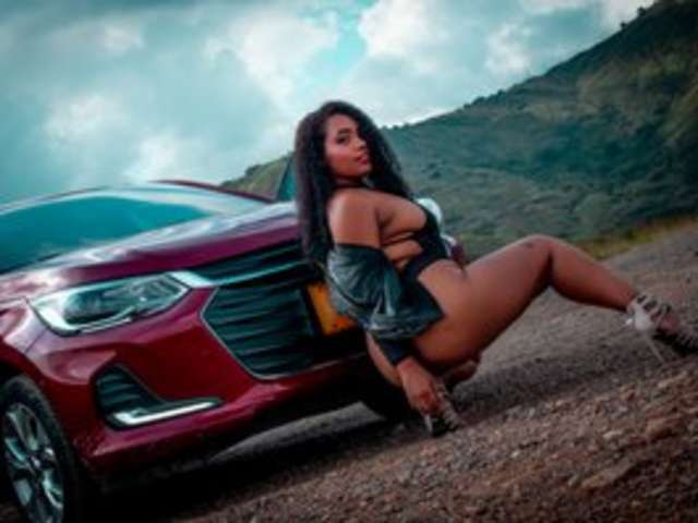 go to chat with makeylaDeeppussy