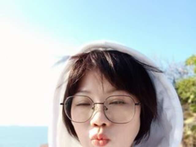 go to chat with maryzhong
