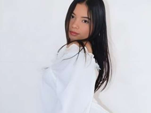 go to chat with mia-soux-20