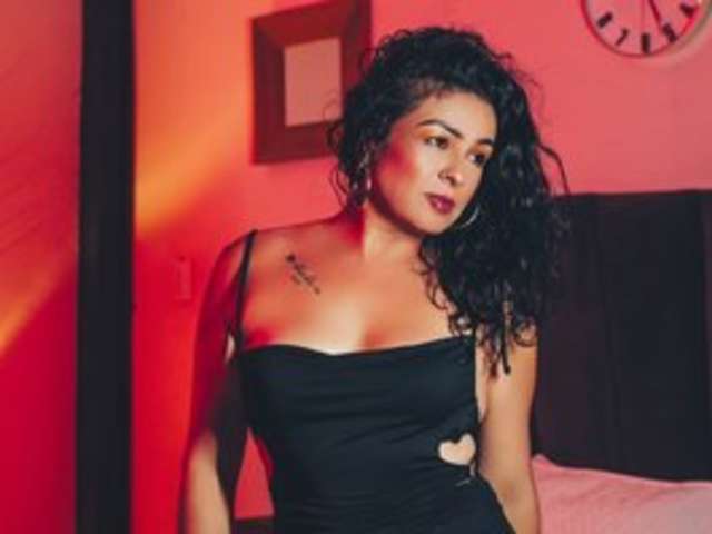 go to chat with michellesex45