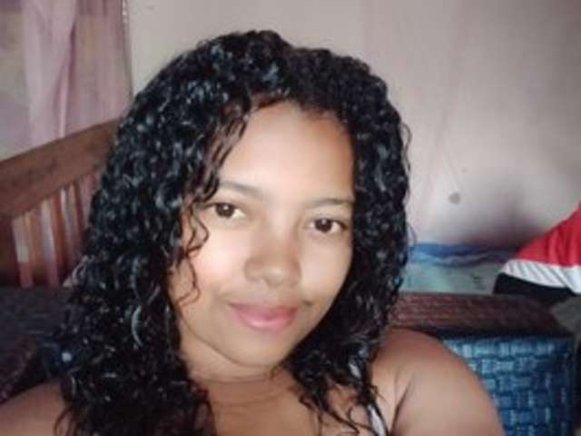 go to chat with miicha40