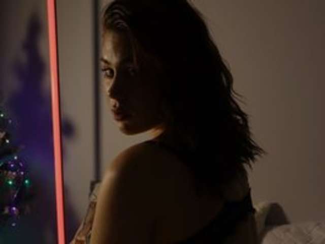 MIRABELLASHAKE1 amateur webcam photo